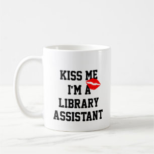 Taza De Café Bésame A Un Auxiliar De Biblioteca Café Mug