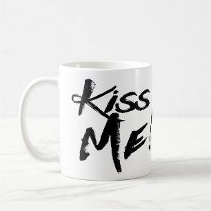 Taza De Café Bésame cita de amor en blanco y negro Boda