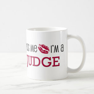 Taza De Café Béseme que soy un JUEZ