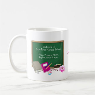 Taza De Café Bienvenido a la Primera Escuela Pionera - Hermana