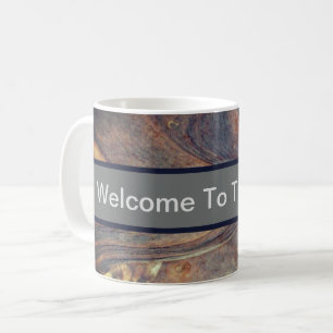 Taza De Café Bienvenido al invitado rústico de madera de la cab