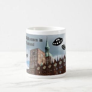 Taza De Café Bienvenidos a Stralsund. Visitantes extraterrestre