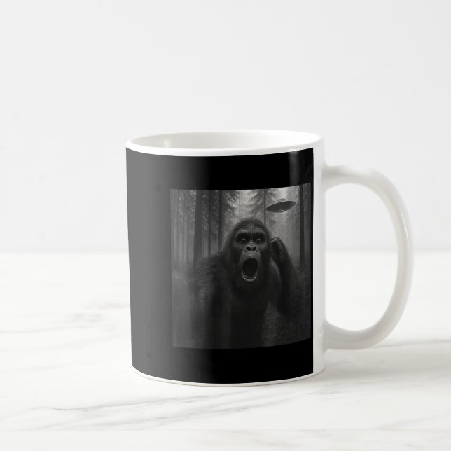 Taza De Café Bigfoot Alien Ufo Selfie Funny Sasquatch Meme Men  (Derecha)