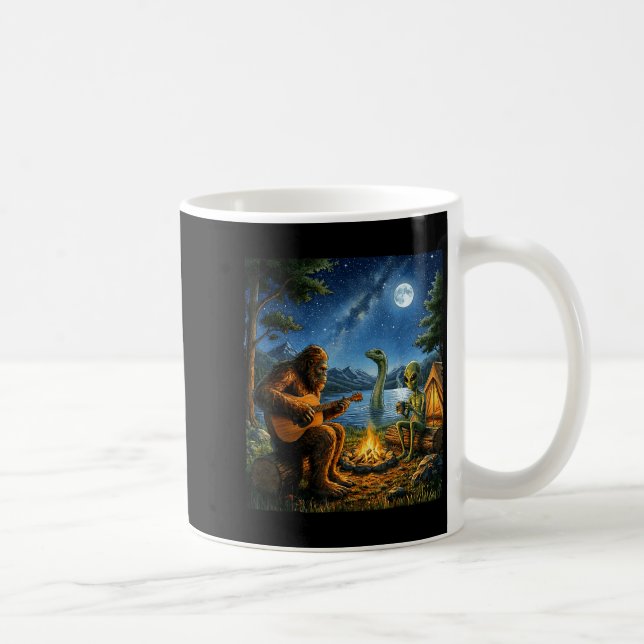 Taza De Café Bigfoot And Alien Loch Ness Campfire Sasquatch Fun (Derecha)