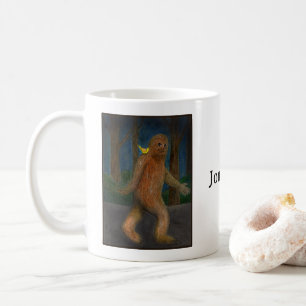 Taza De Café Bigfoot con un pequeño pájaro amarillo nombre pers