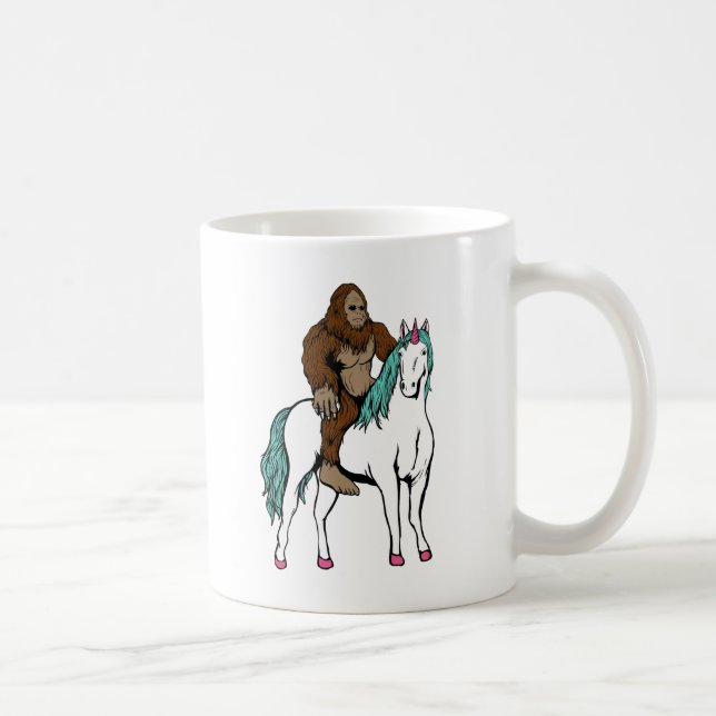Taza De Café Bigfoot que monta un unicornio (Derecha)