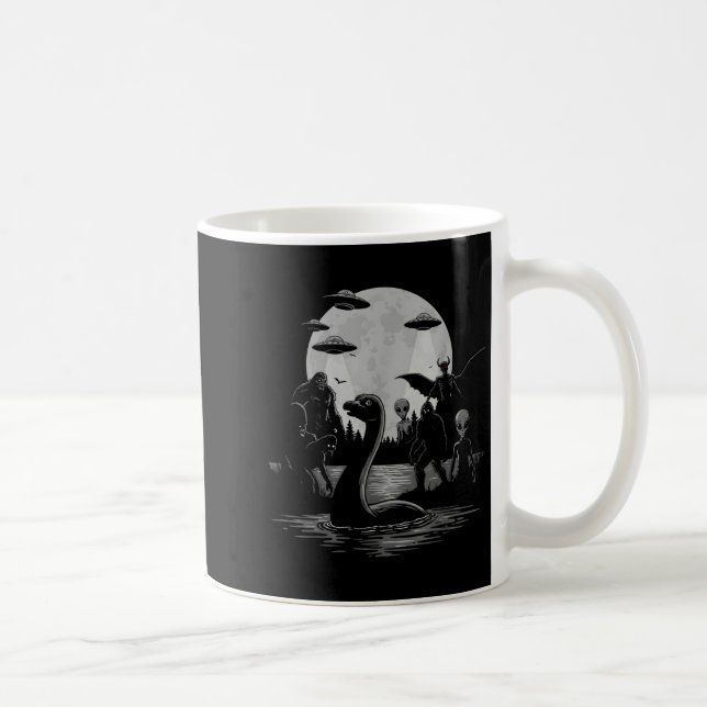 Taza De Café Bigfoot Ufo Loch Ness Monster Mothman And Aliens!  (Derecha)