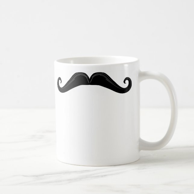 Taza De Café Bigote I un poco de café (Derecha)