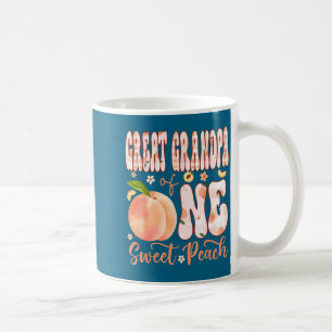 Taza De Café Bisabuelo de una dulce melocotón niña en su 1er cu