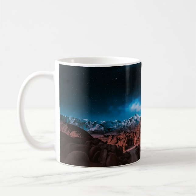 TAZA DE CAFÉ BLACK CAR NEAR ROCK FORMATIONS (Izquierda)