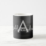 Taza De Café Black Modern Elegant Metallic Monograma Nombre<br><div class="desc">Moderno y elegante Black Faux Metallic Steel Relieve metalizado inoxidable Nombre Monograma y Café Inicial Mug. El monogramado café o taza de té hace el Navidad perfecto o regalo de cumpleaños para alguien que ama el estilo personalizado personalizado moda.</div>