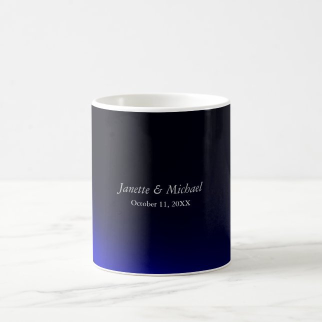 Taza De Café Bodas de amor de fondo negro azul (Centro)