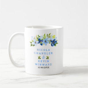 Taza De Café Bodas de flores azules y marinas con follaje