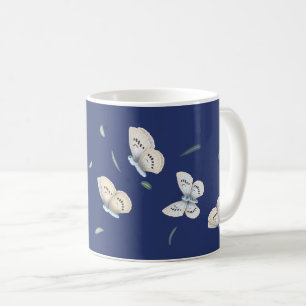 Taza De Café Bonito Azul y mariposas crema en azul violento