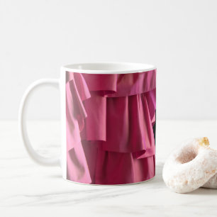 Taza De Café Bonito Trazo de alfombras de seda rosada caliente
