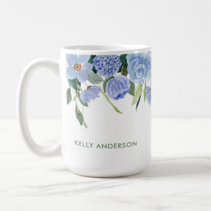 Taza De Café Borde de acuarela floral azul con monograma elegan