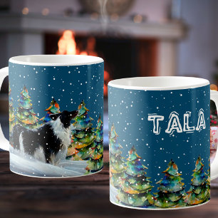 Taza De Café Border Collie en el bosque nevado de invierno árbo