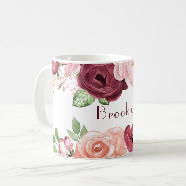 Taza De Café Borgoña/Marsala y ramo rosado del Peony (Anverso izquierdo)