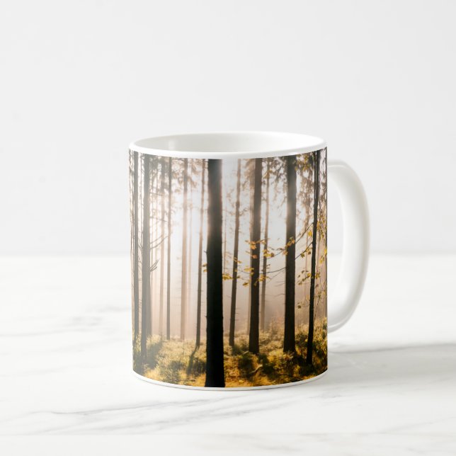 Taza De Café Bosque de otoño con rayos de sol (Anverso derecho)