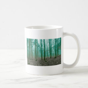 Taza De Café Bosque místico en la niebla en verde