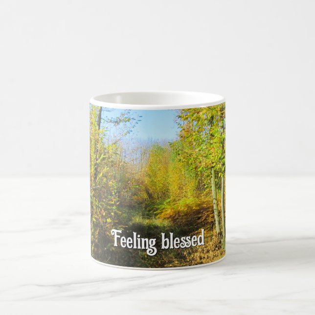 Taza De Café Bosques iluminados por el sol en otoño - Acción de (Centro)
