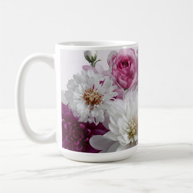 Taza De Café Botanical Floral Artwork on Coffee Cup – Elegant N (Izquierda)