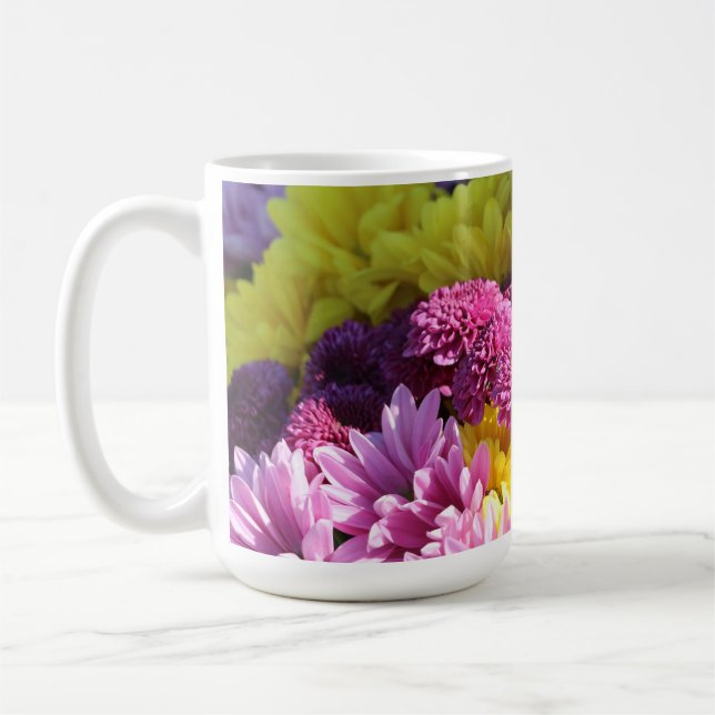 Taza De Café Bouquet floral, margaritas rosadas y amarillas (Izquierda)