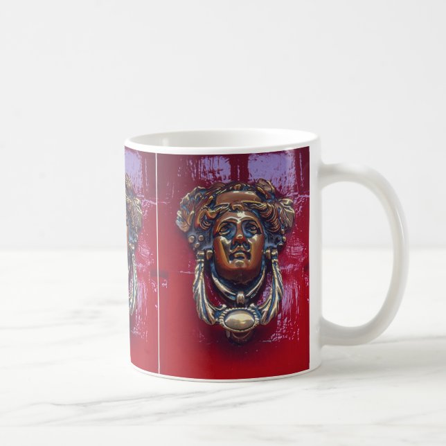 TAZA DE CAFÉ "BRASS FEMALE HEDOTER KNOCKER EN PUERTA ROJA LUMIN (Derecha)