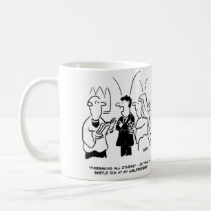 Taza De Café Bridegroom piensa que Vicar está cavando en él