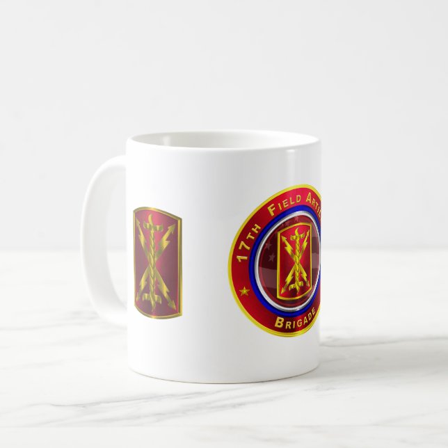Taza De Café Brigada de Artillería de Campaña 17 “Thunderbolt” (Anverso izquierdo)