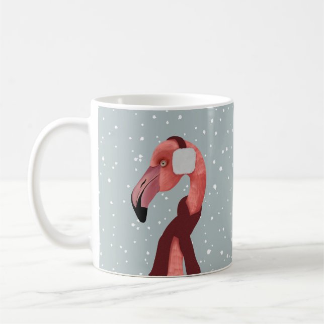 Taza De Café Brillante Flamingo De Invierno Acogedor Con Scarf (Izquierda)