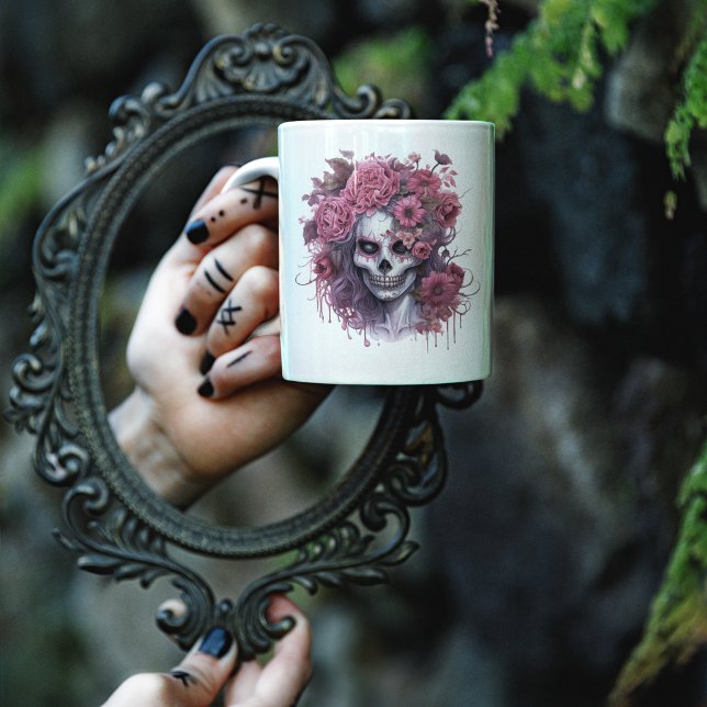 Taza De Café Bruja de cráneo rosa floral gótica de Halloween (Halloween Pink Skull Girl Mug)