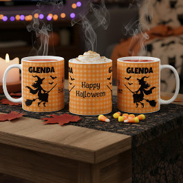 Taza De Café Bruja de Halloween y murciélagos en cuadros naranj