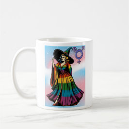 Taza De Café Bruja Transgénero En Ropa De Bandera Arcoiris