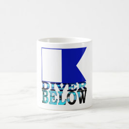Taza De Café buceador debajo del azul