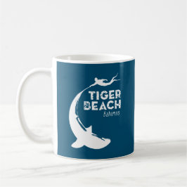 Taza De Café Buceo de tiburones en la playa de Tiger