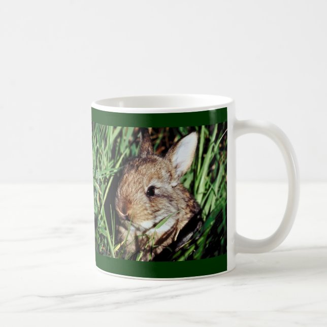 Taza De Café Bunny in the Grass (Derecha)