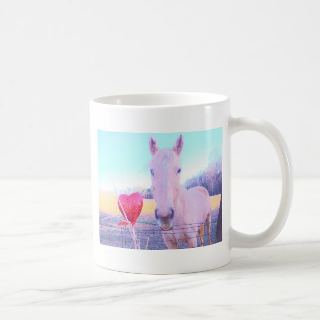 Taza De Café Caballo amarillo y corazón rojo (Derecha)