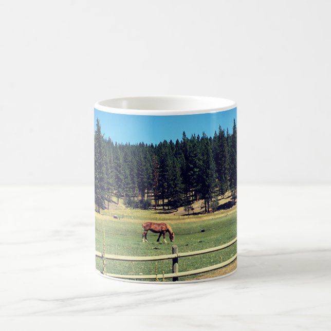 Taza De Café Caballo en pastoreo (Centro)