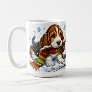 Taza De Café Cachorro de Basset Hound en la nieve con bufanda y