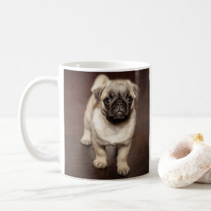 Taza De Café Cachorro de cachorro en suelo de madera pulida