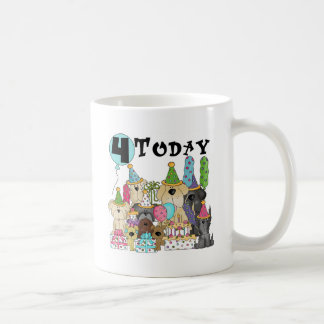 Taza De Café Cachorros 4º cumpleaños Camisetas y regalos