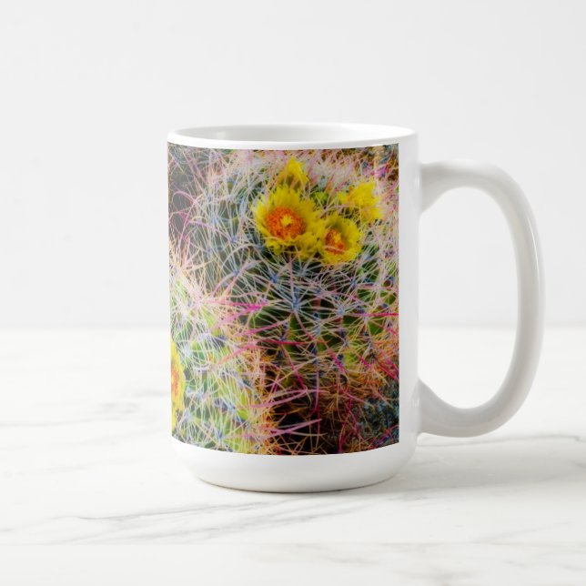 Taza De Café Cactus de barril en primer plano, California (Derecha)