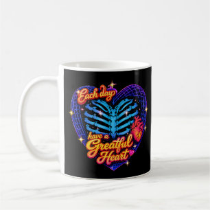 Taza De Café Cada Día Ten Un Corazón Agradecido Esqueleto Coraz
