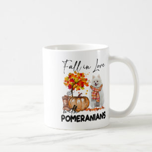 Taza De Café Caer Enamorada De Los Pomeranianos Caer En La Cala