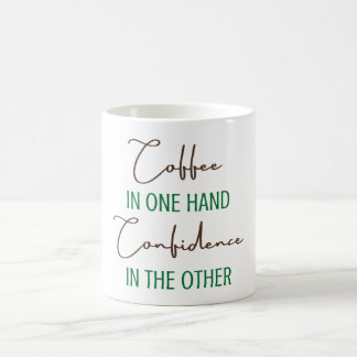 Taza De Café Café de una mano Confianza en la otra