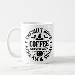 Taza De Café Café recién embrujado servido con grito y azúcar