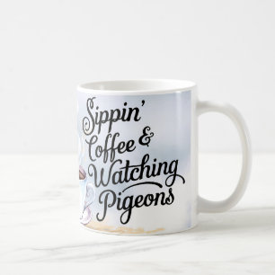 Taza De Café Café Sippin y observar el tazón de pichón