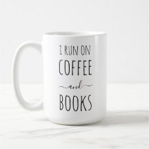 Café y tazón de libros