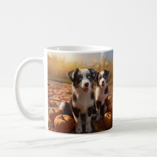 Taza De Café Calabaza deslumbrante del otoño de la cachorro pas (Izquierda)